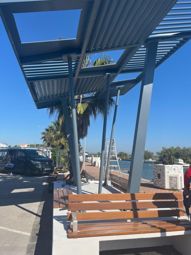 Mobiliari amb plaques solars